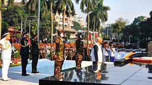 শিখা অনির্বাণে রাষ্ট্রপতি-প্রধান উপদেষ্টার শ্রদ্ধা