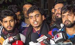 নিউমার্কেট থানা ঘেরাওয়ের কর্মসূচি শিক্ষার্থীদের