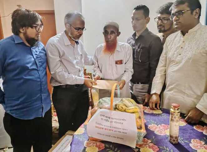 নিহত ডা.সজীবের অসুস্থ মাকে তারেক রহমানের উপহার