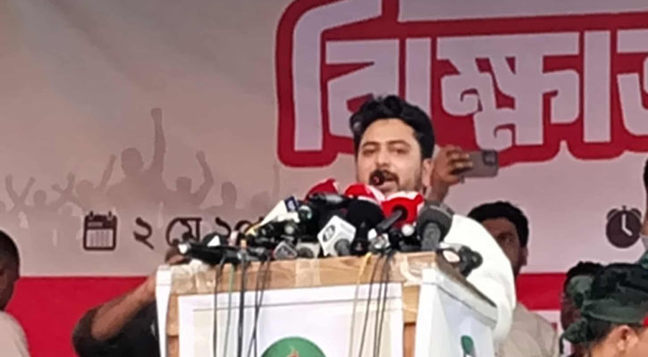 জুলাই আন্দোলনে দৃষ্টি হারানো রায়হানের পাশে তারেক রহমান