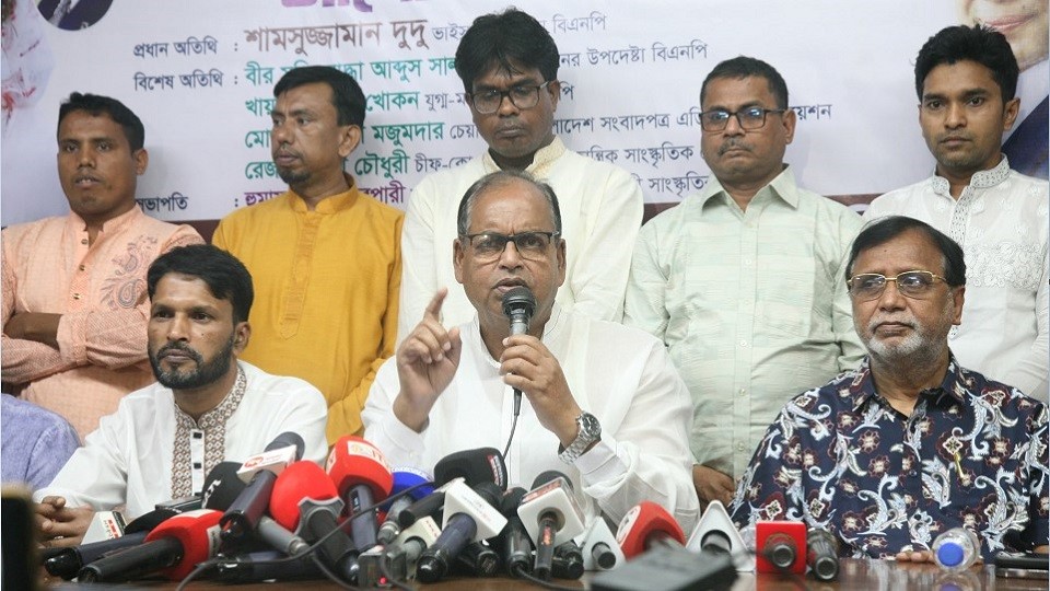 তাড়াতাড়ি নির্বাচন দিলে দেশ রক্ষা পাবে: দুদু