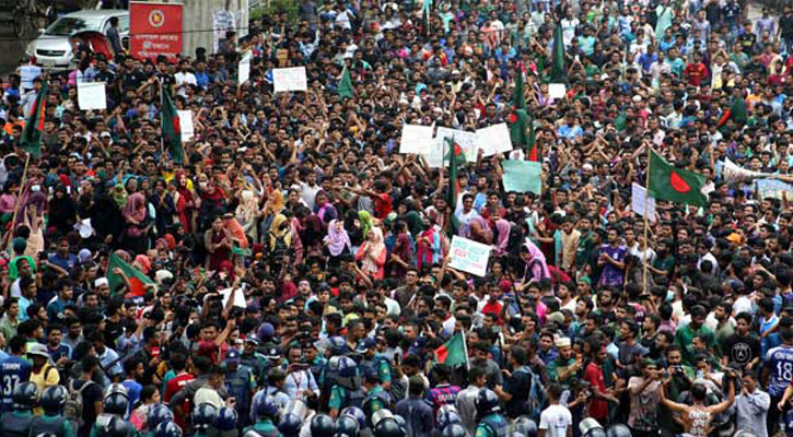 ফিরে এলো  ইতিহাসের বড় গণঅভ্যুত্থান