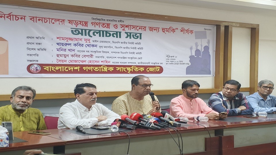 যাদের কোন ভবিষ্যৎ নাই,তারাই নির্বাচন চায়না:দুদু