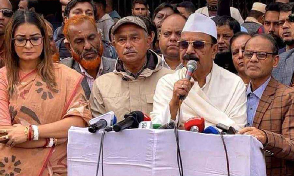 অভিজ্ঞতার অভাবে বিতর্কে জড়িয়ে পড়ছে সরকার:গয়েশ্বর