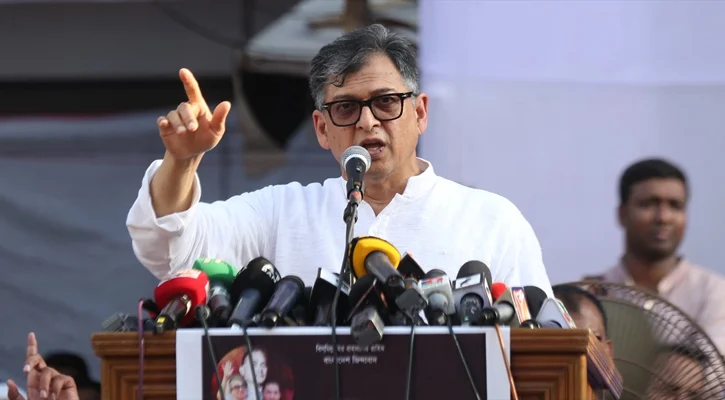 ”গণতন্ত্রের জন্য প্রাণ উৎসর্গকারীরা জাতীয় বীর”