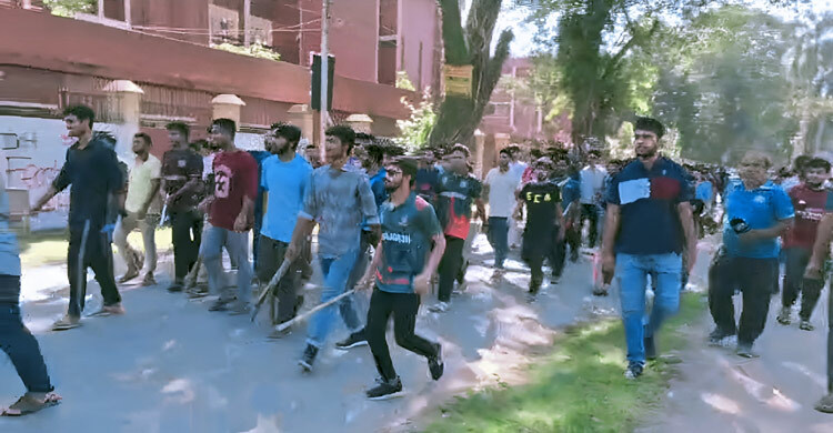 ক্যাম্পাসে ক্যাম্পাসে সংঘাত,উদ্বিগ্ন’ সরকার