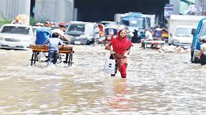 "ভারী বৃষ্টিতে ঢাকায় জলাবদ্ধতা,নিষ্কৃতি মিলবে ?