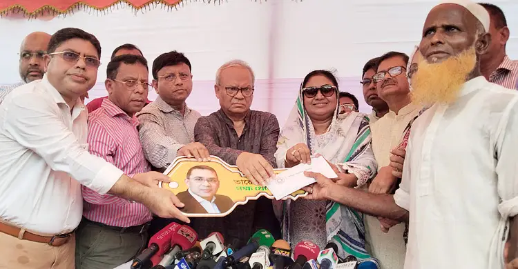 উপদেষ্টাদের নিয়ে কেন সেফ এক্সিটের বিতর্ক:রিজভী