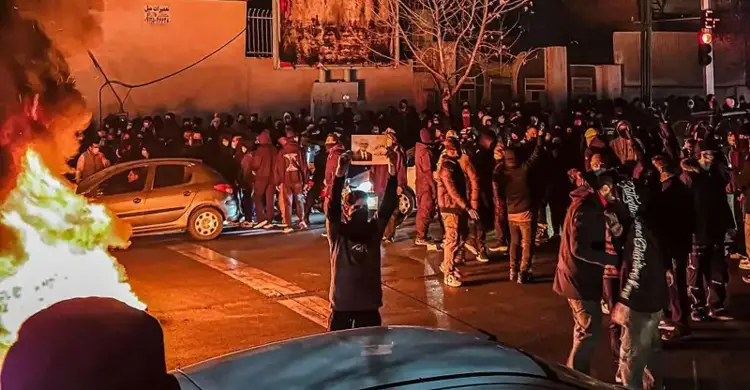 ইরানে বিক্ষোভে দুই হাজার মানুষ নিহত