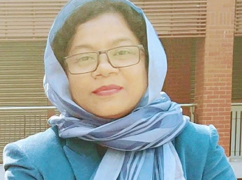 একা... চেনা পৃথিবীর বিদায়!