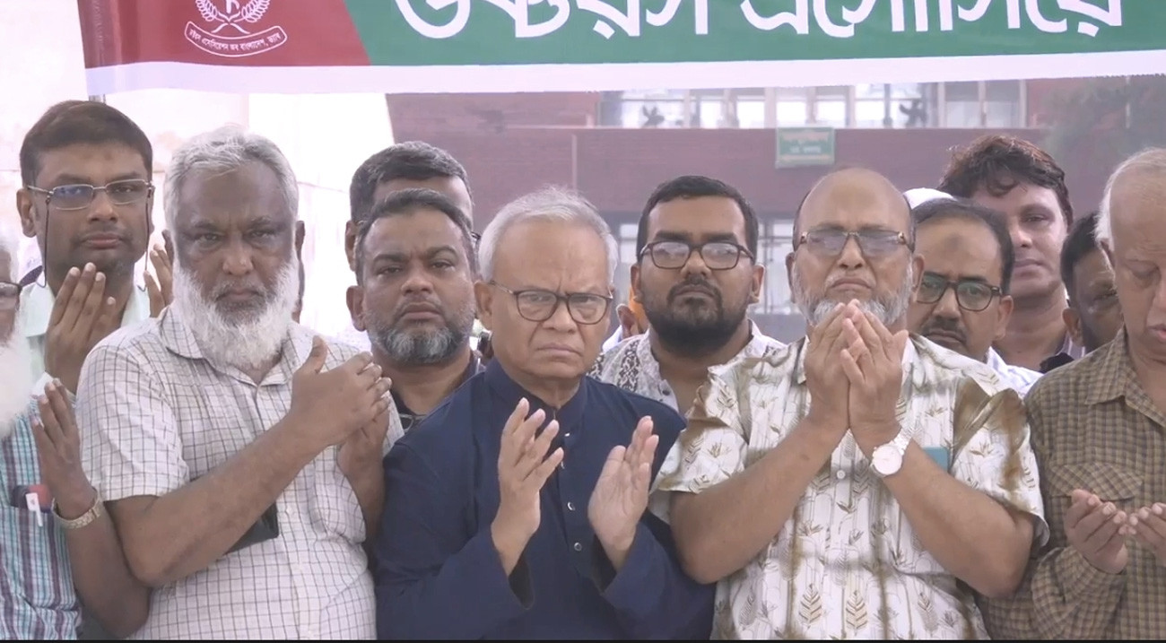 ভারতে পলাতক আসামি নিয়ে রাজনীতি:রিজভীর ক্ষোভ
